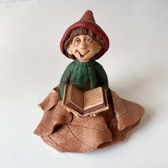 Pippyswoggins CMC Wee Forest Figurine Owen Arlie McDaid with Book USA 1995 Vtg - Picture 1 of 8